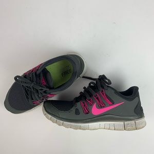 Nike tennis shoes
